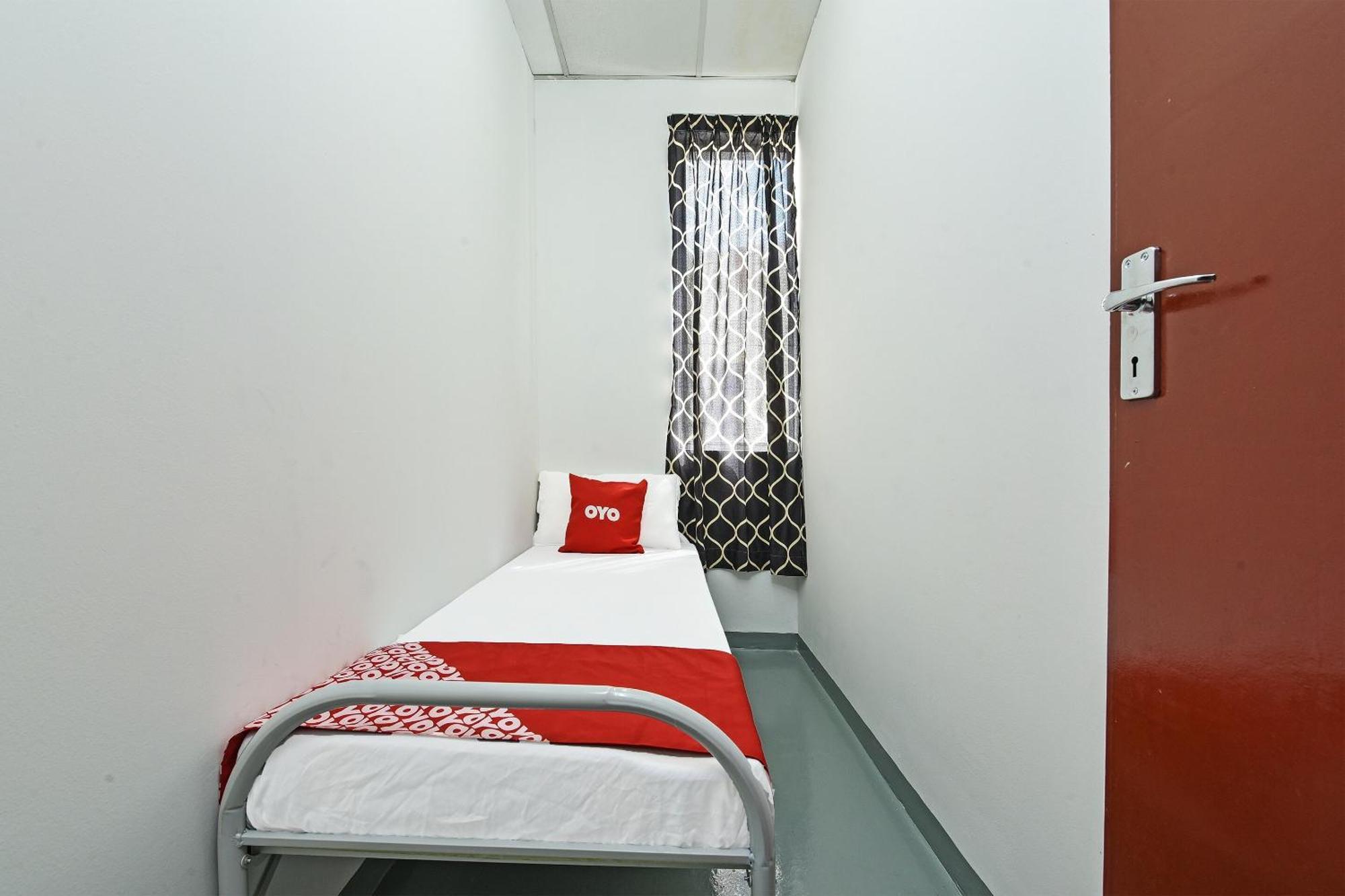 SPOT ON 90500 Sri Rampai Metro Hostel Kuala Lumpur Exterior foto